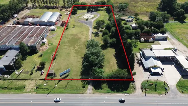 Se vende lote de 2,15 ha, s/RNN°8, V.T. (Z.9)