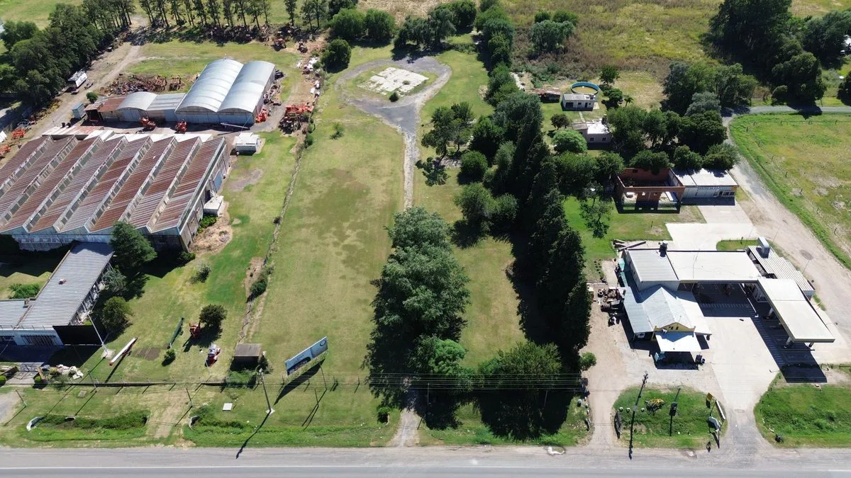 Se vende lote de 2,15 ha, s/RNN°8, V.T. (Z.9) foto 5