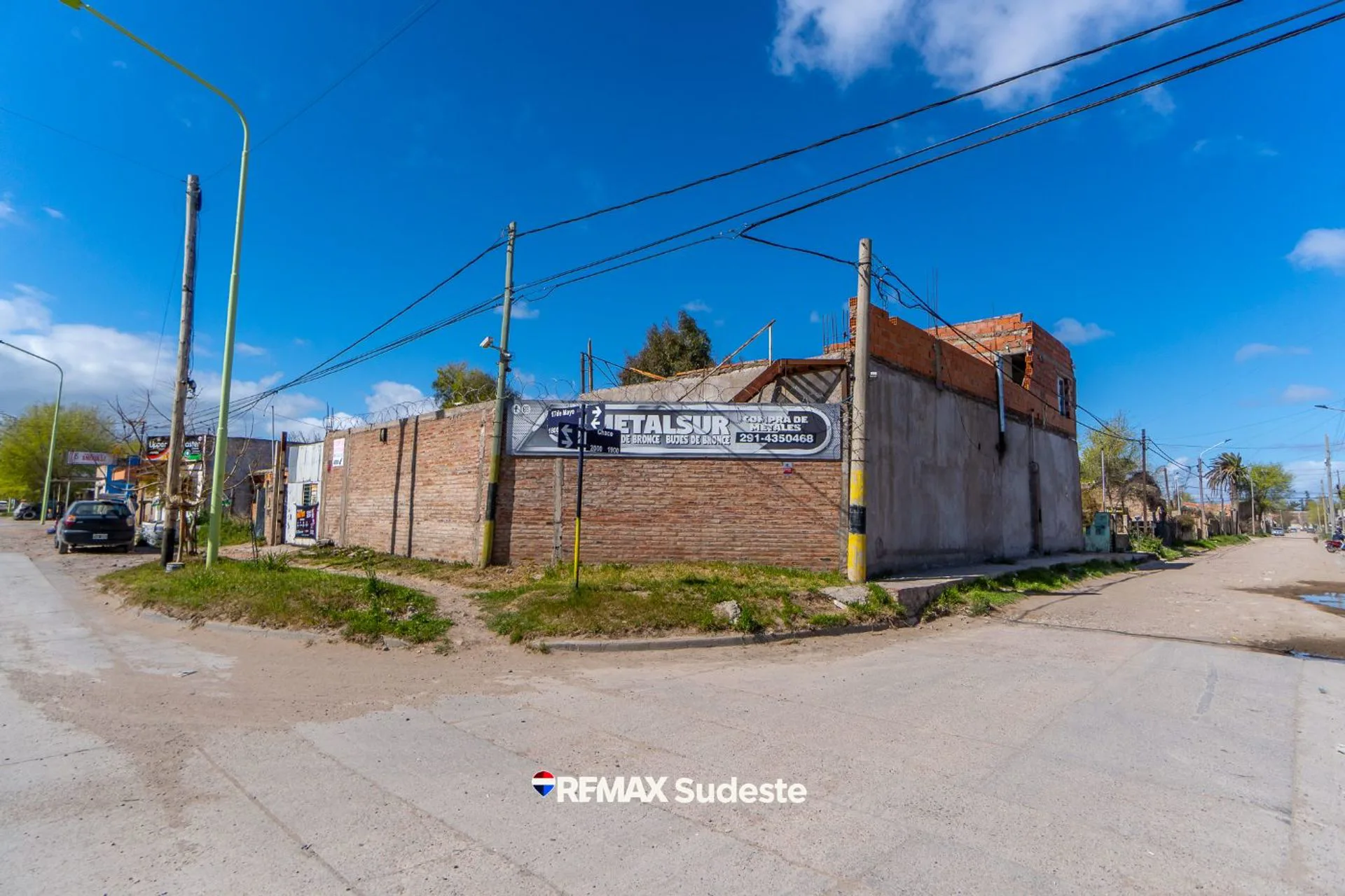 VENTA GALPÓN CON OFICINA Y DEPARTAMENTO A TERMINAR foto 3