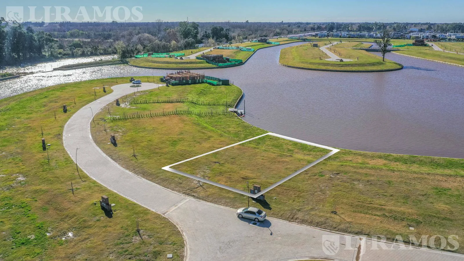 Terreno de 764 m2-  AL RÍO en venta en Bahía Villanueva foto 2
