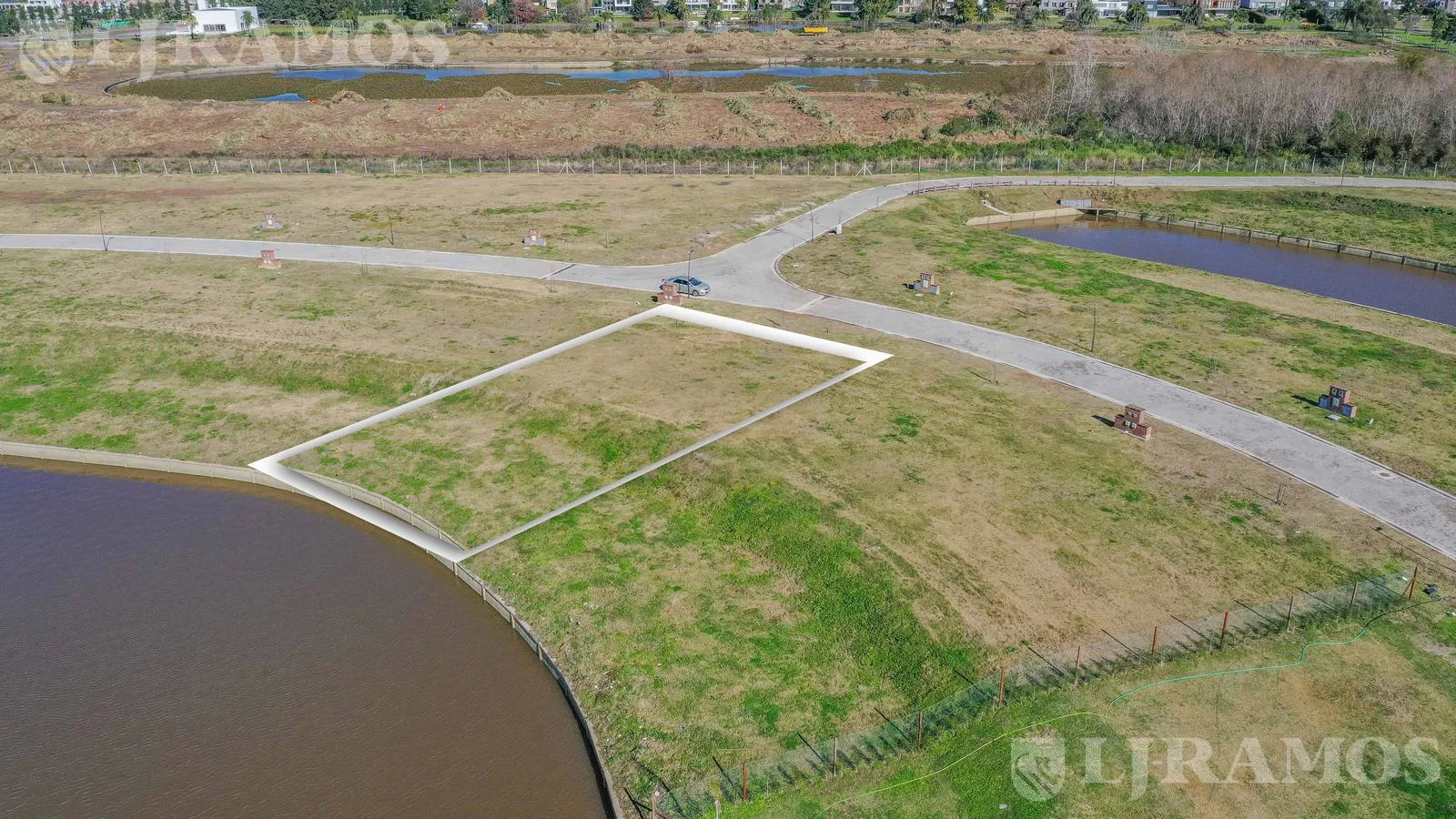 Terreno de 764 m2-  AL RÍO en venta en Bahía Villanueva foto 3