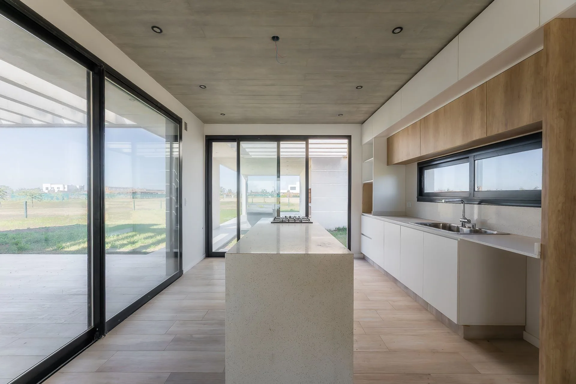 CASA EN VENTA EN FUNES - BARRIO VIDA CLUB DE CAMPO foto 3