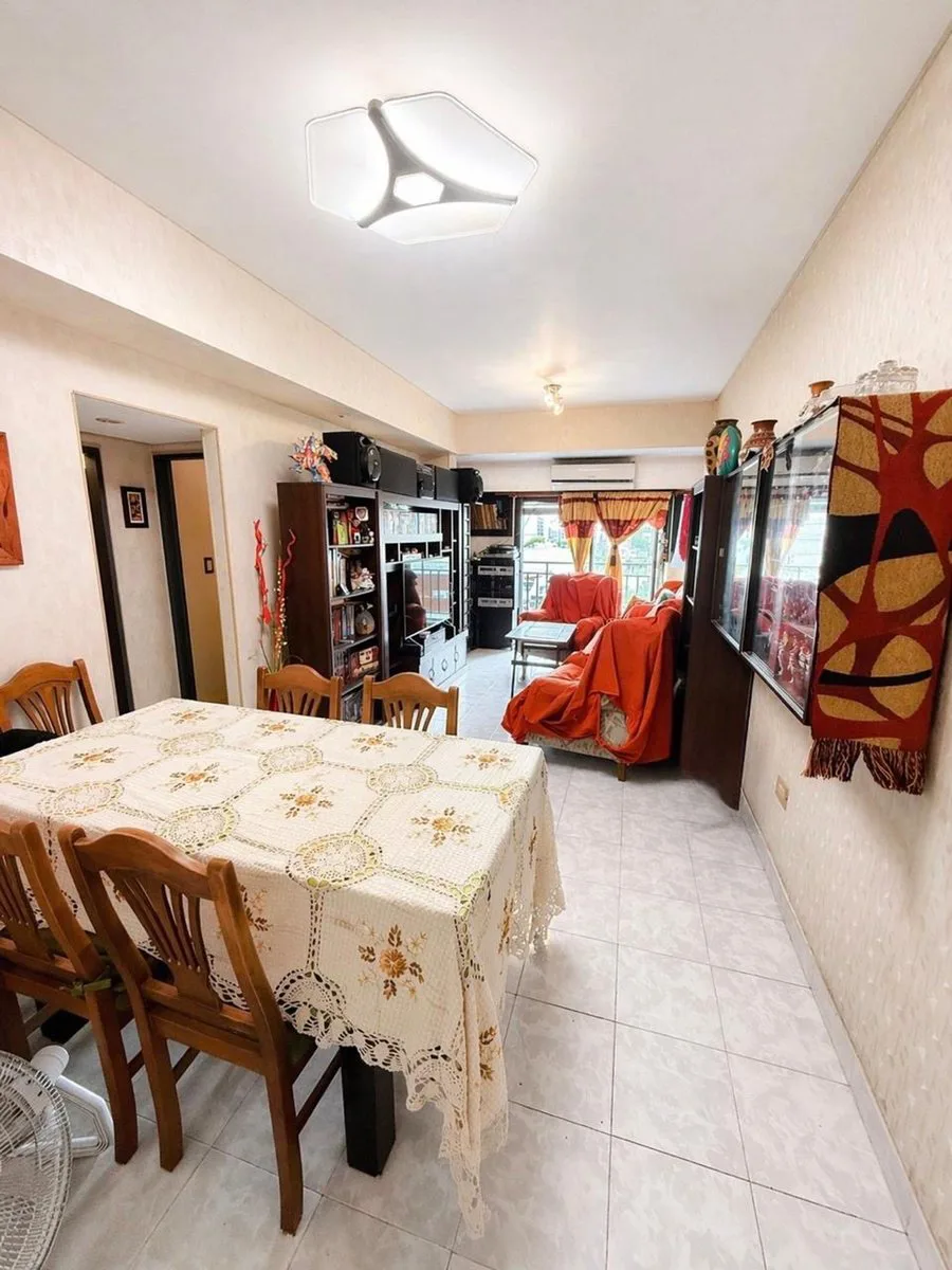 DEPARTAMENTO VENTA EN FLORES 3 AMB C/ BALCON Y LAV foto 2