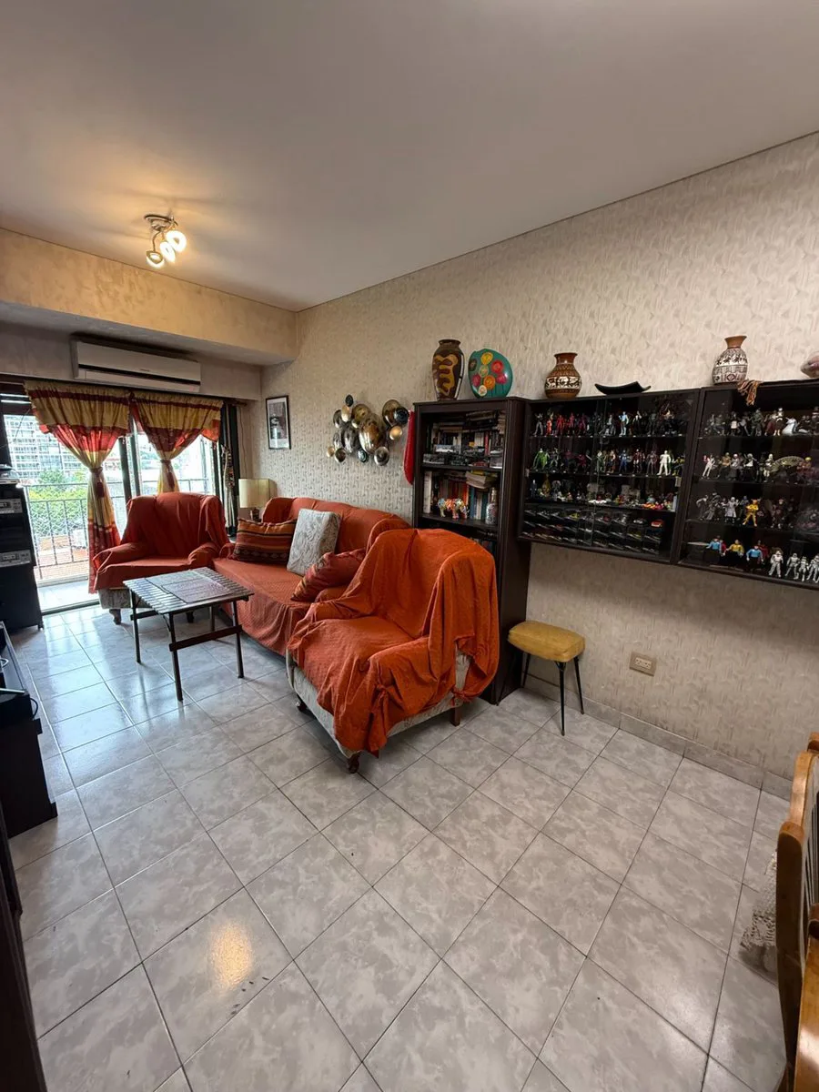 DEPARTAMENTO VENTA EN FLORES 3 AMB C/ BALCON Y LAV foto 4