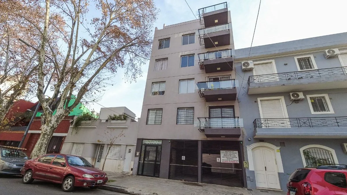 VENTA COCHERA DESCUBIERTA VELEZ SARFIELD CABA foto 5