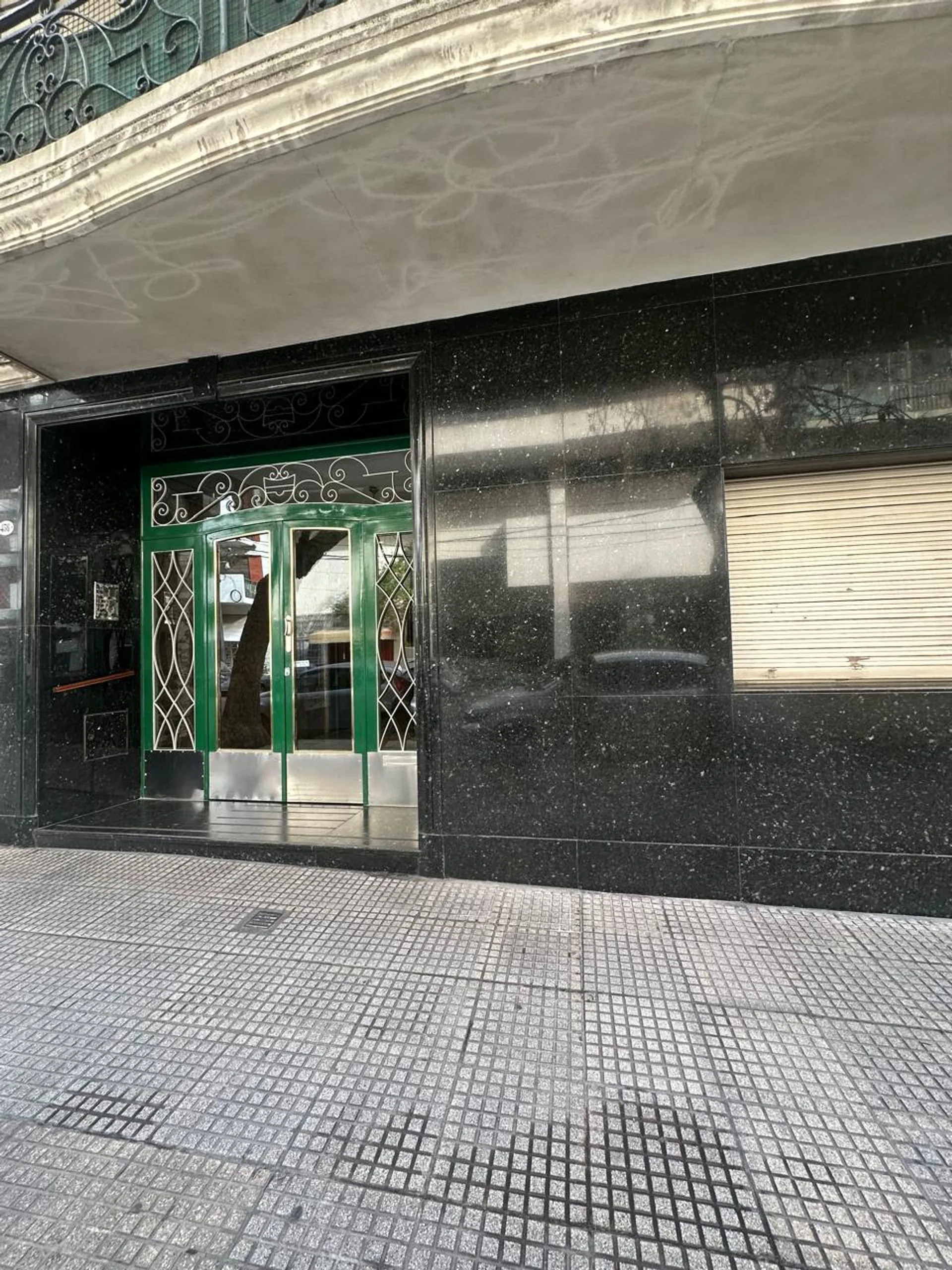 VENTA 2 AMB. CON UBICACION ESTRATEGICA foto 2