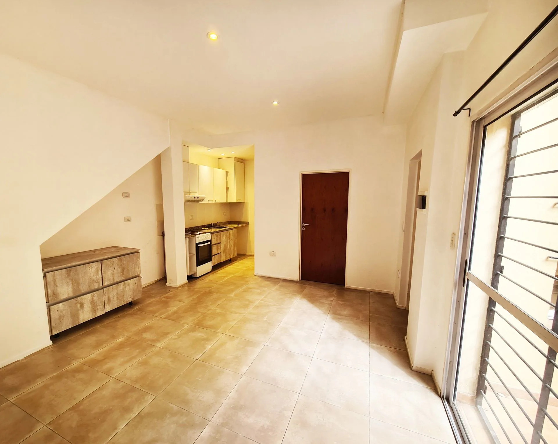 MODERNO PH 2 AMBIENTES CON PATIO APTO PROFESIONAL foto 4