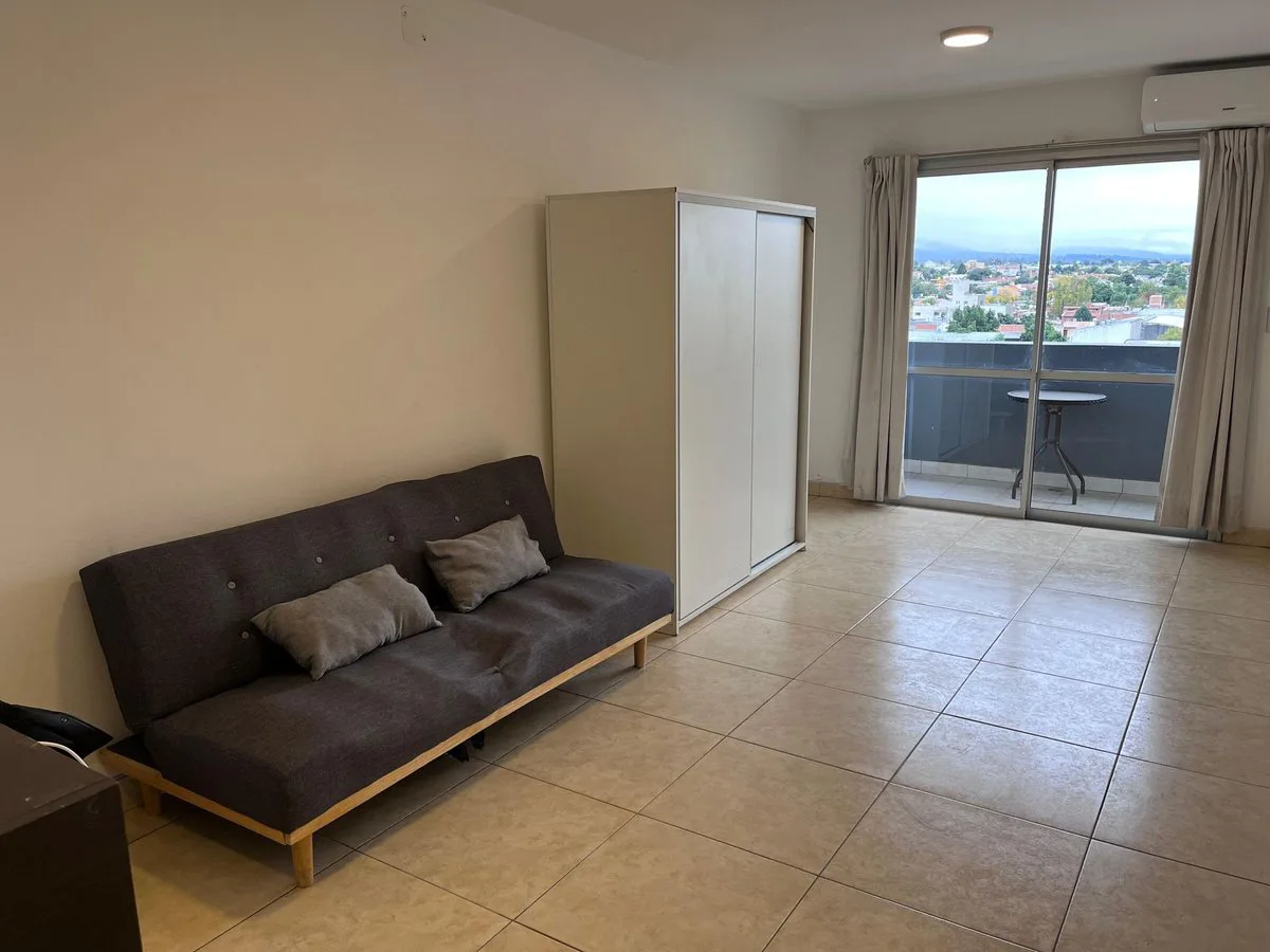 Venta monoambiente amplio macrocentro semi amoblad foto 4