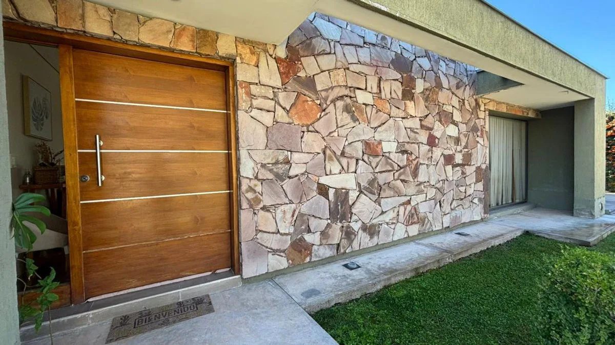 GRAN CASA DE CATEGORÍA EN VENTA Bº LICEO ETAPA 2/3 foto 5