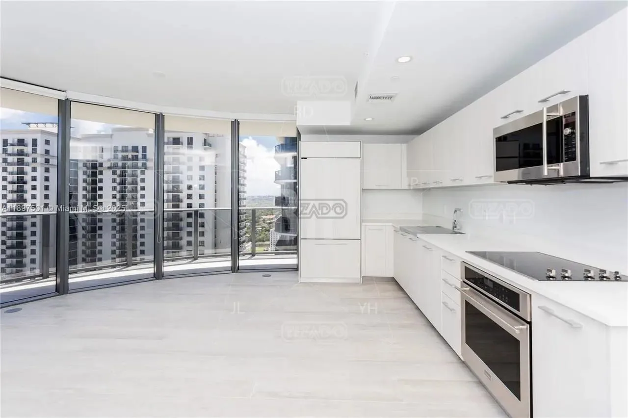 55 SW 9th St #3006 foto 5