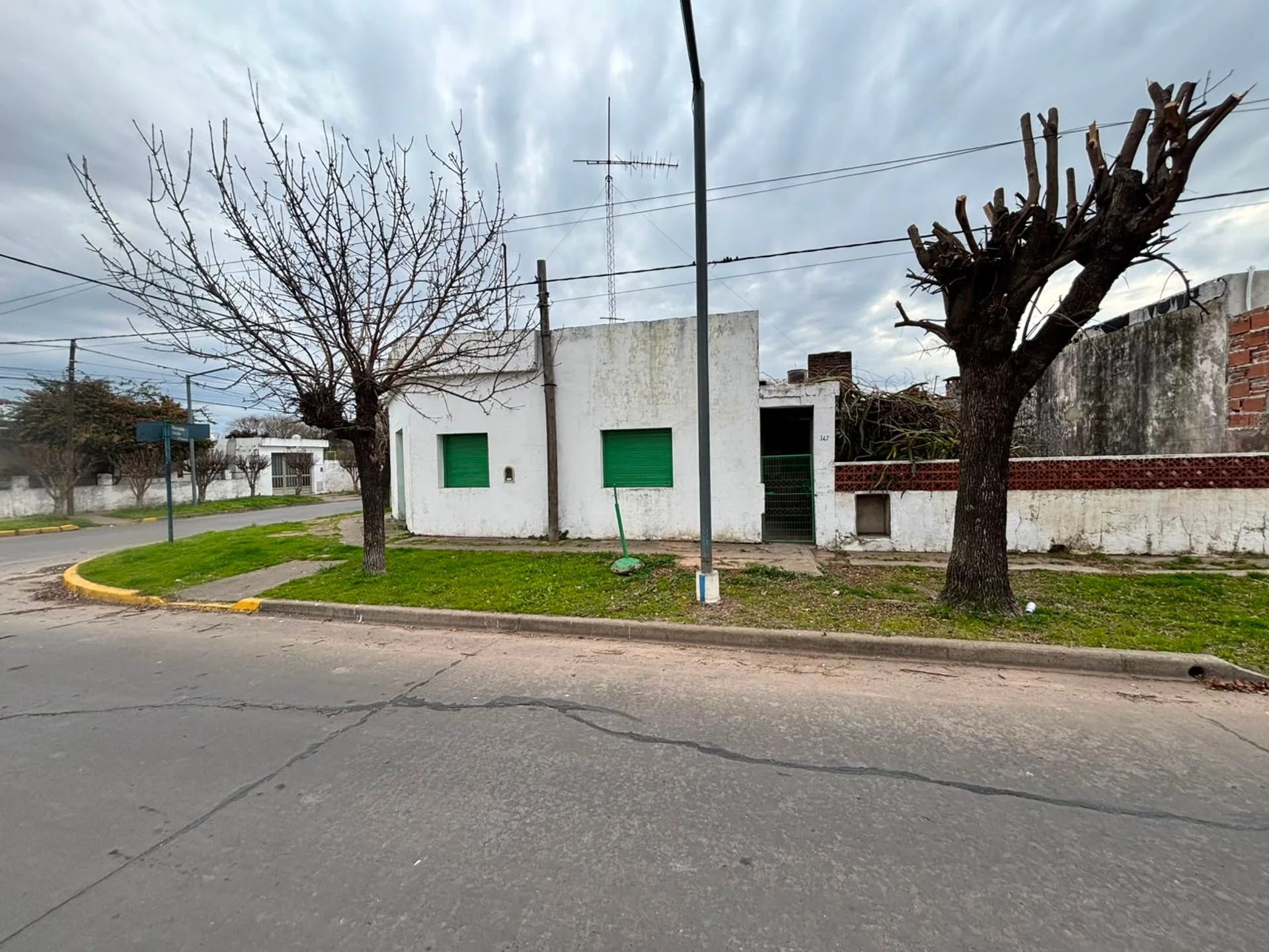 VENTA CASA ESQUINA A RECICLAR , SAN NICOLAS foto 2