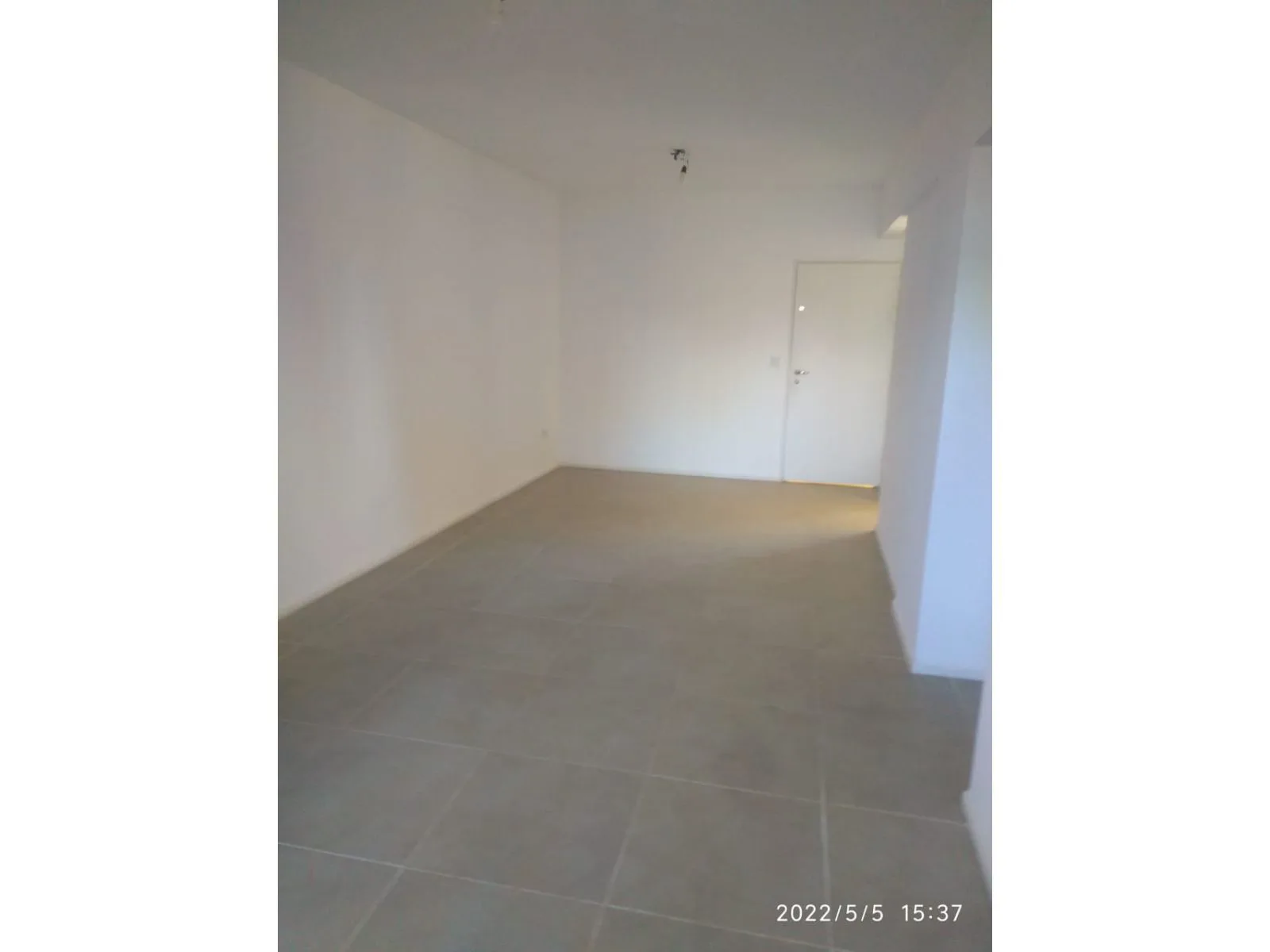 VENTA DE 4 AMBIENTES MUY LUMINOSO CON PARRILLA foto 3