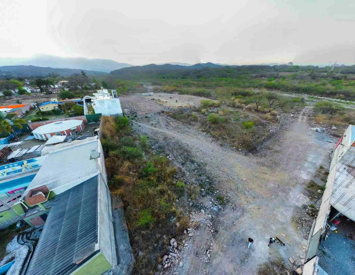 VENTA TERRENO 853MTS - LOS ALISOS foto 2