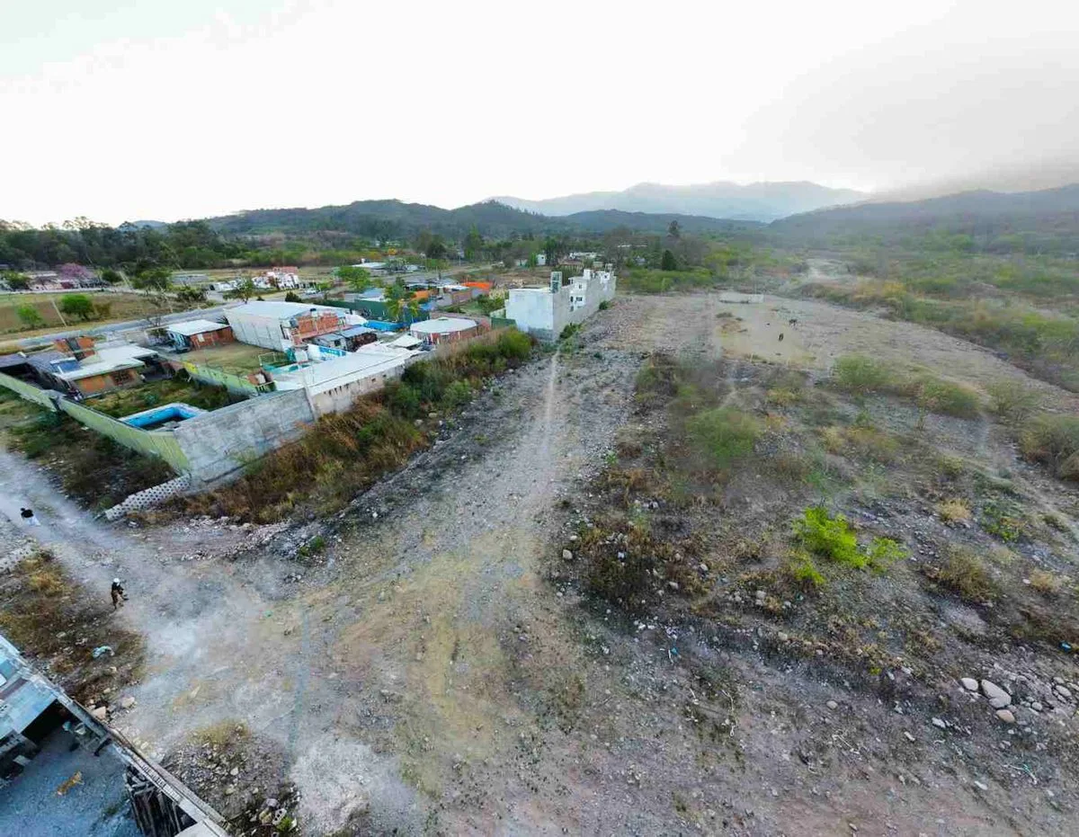 VENTA TERRENO 853MTS - LOS ALISOS foto 3