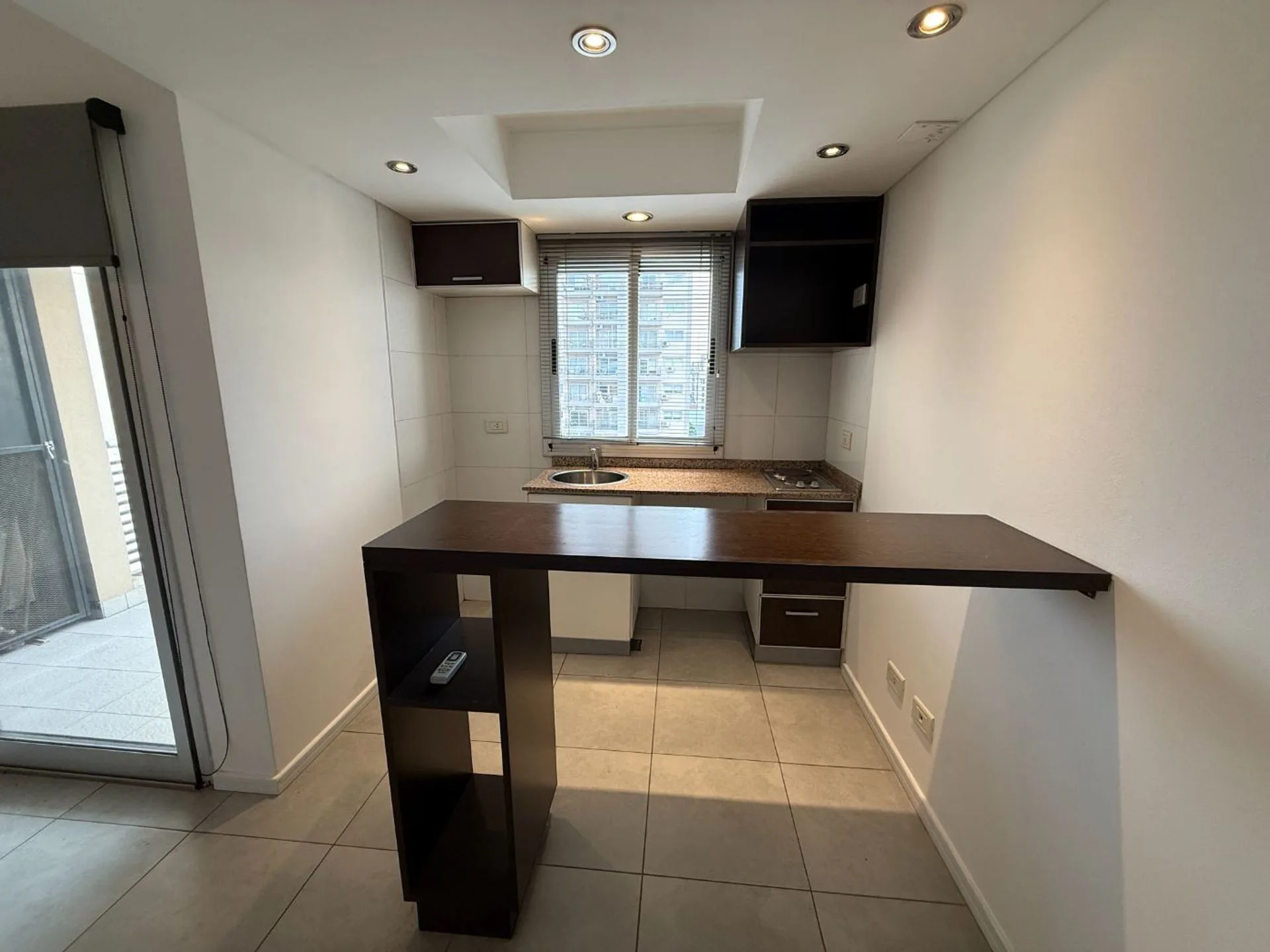 ALQUILER DPTO CON BALCON  LANUS ESTE 36 M2 foto 4