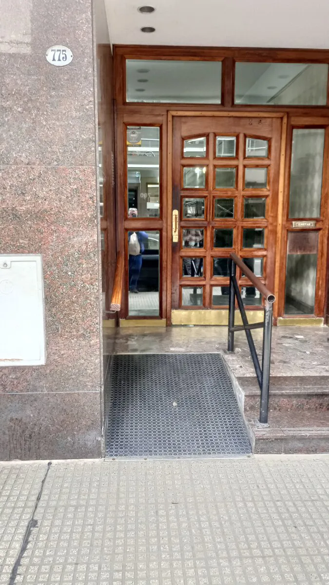 CABALLITO,2AMB, OPORTUNIDAD, MUY BUEN A UBICACION Y ESTADO,LAVADERO, BUENAS CONDICIONES DE INGRESO foto 3
