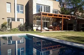 HERMOSA CASA en LOS CARDALES COUNTRY GOLF foto 1