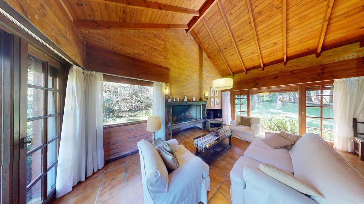 CASA EN VENTA PINAMAR NORTE 5 AMBIENTES COCHERA foto 3