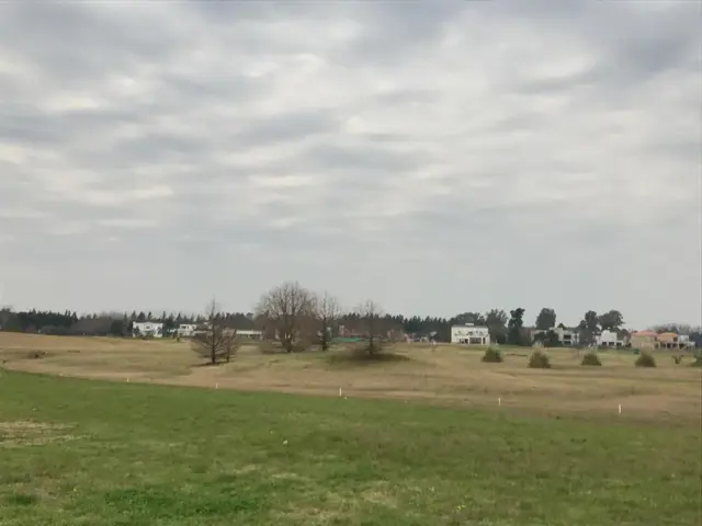 ESPECTACULAR Y ÚNICO LOTE CON VISTA AL GOLF