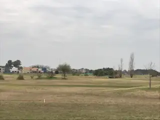 ESPECTACULAR Y ÚNICO LOTE CON VISTA AL GOLF foto 4