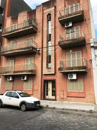Z/Plazoleta Mitre ALQUILER DPTO 3 DORMITORIOS foto 1