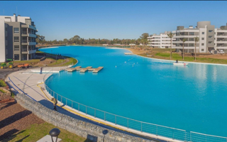 EMPRENDIMIENTO CRYSTAL LAGOON - LOTES EN VENTA - PILAR foto 1