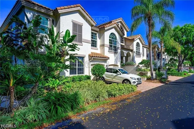 133 Colonade Cir 100