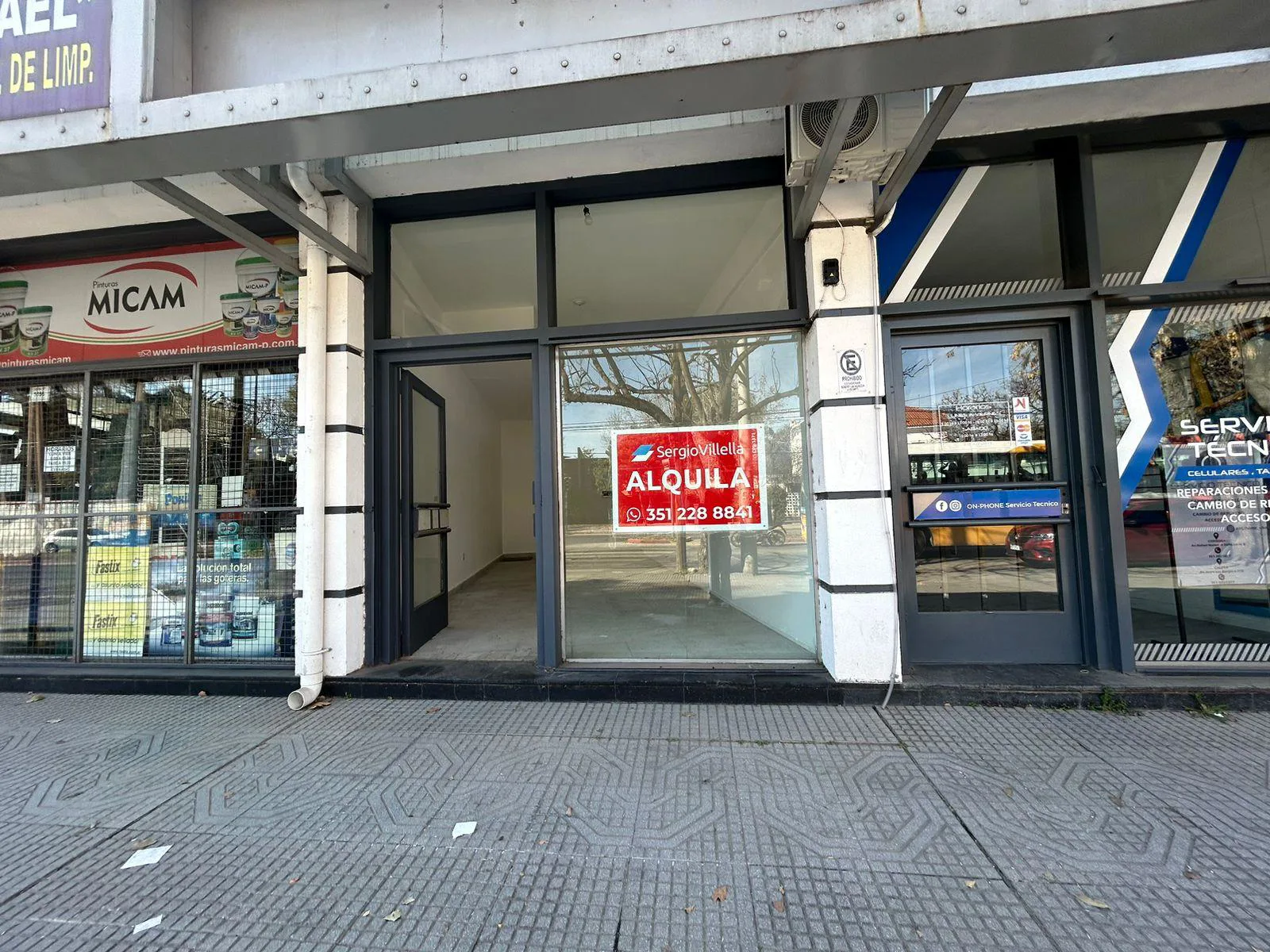 Deposito en Alquiler | Granja De Funes | Salón | Excelente Ubicacion foto 2
