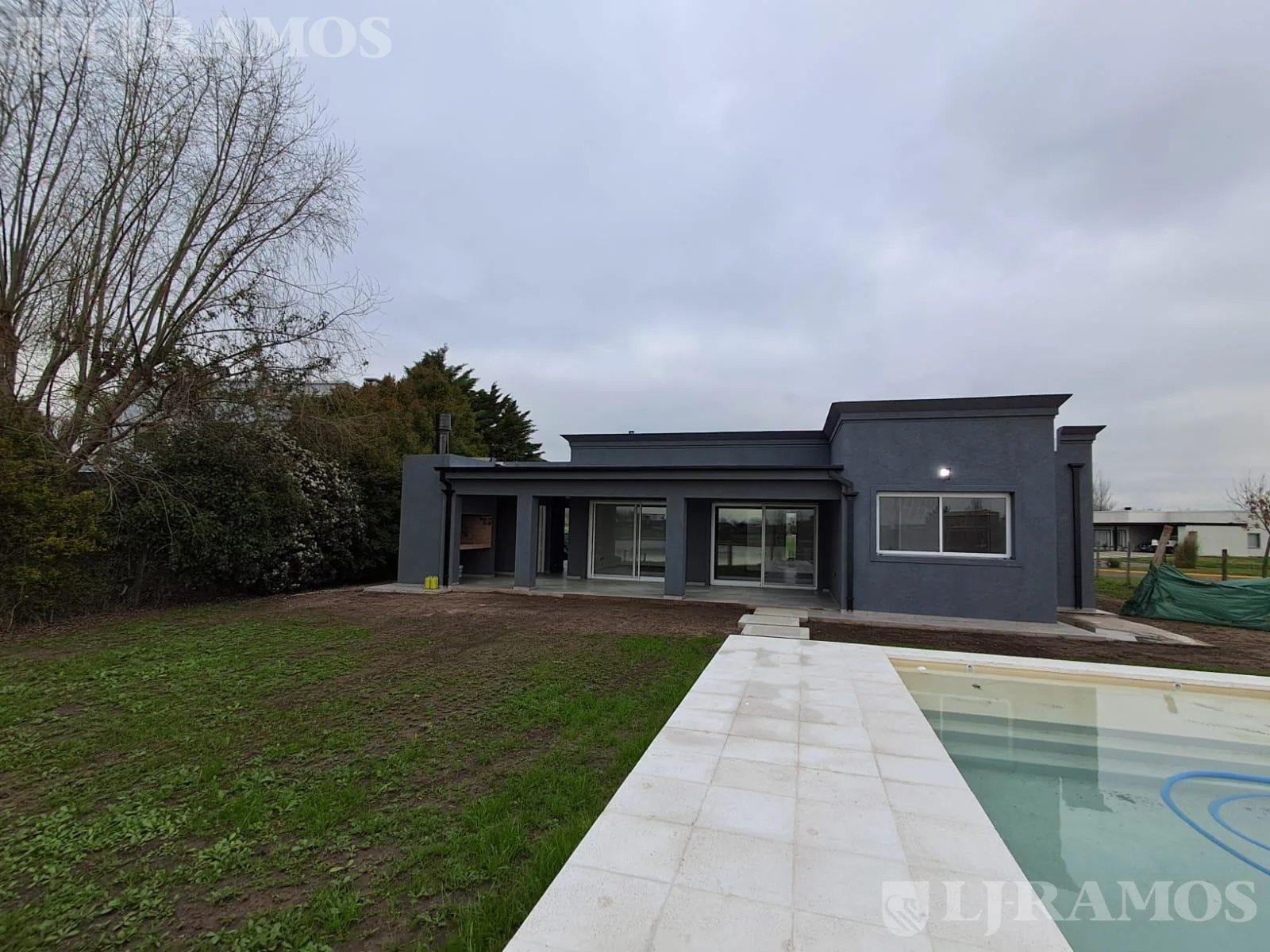 Casa en San Sebastián al agua  AREA 10  SE ESCRITURA EN LA VENTA MB foto 2