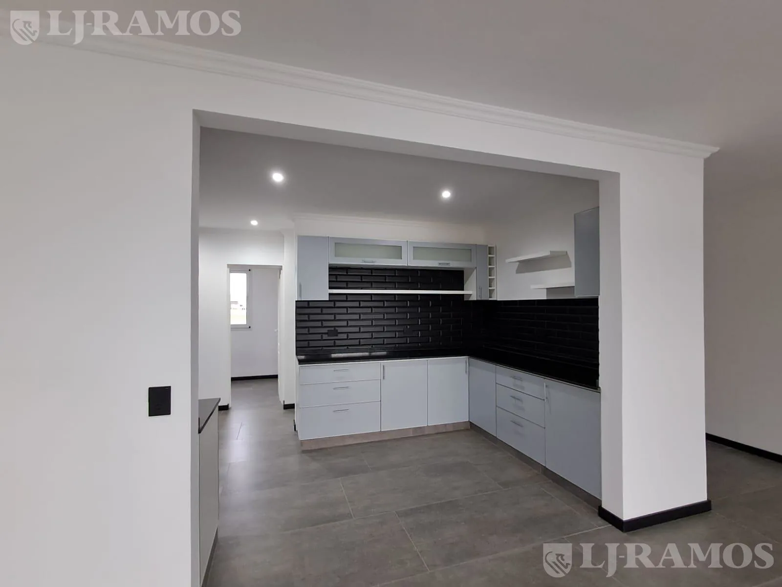Casa en San Sebastián al agua  AREA 10  SE ESCRITURA EN LA VENTA MB foto 3