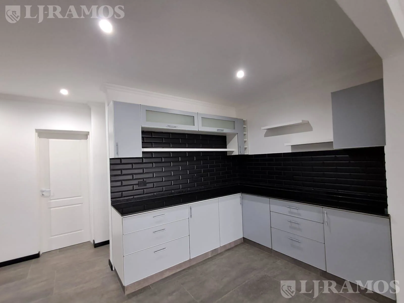 Casa en San Sebastián al agua  AREA 10  SE ESCRITURA EN LA VENTA MB foto 5