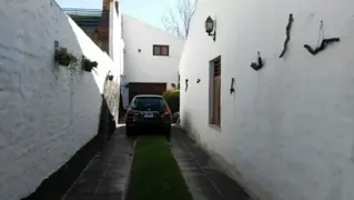 En Venta Casa de 3 Dormitorios en Santa Genoveva foto 4