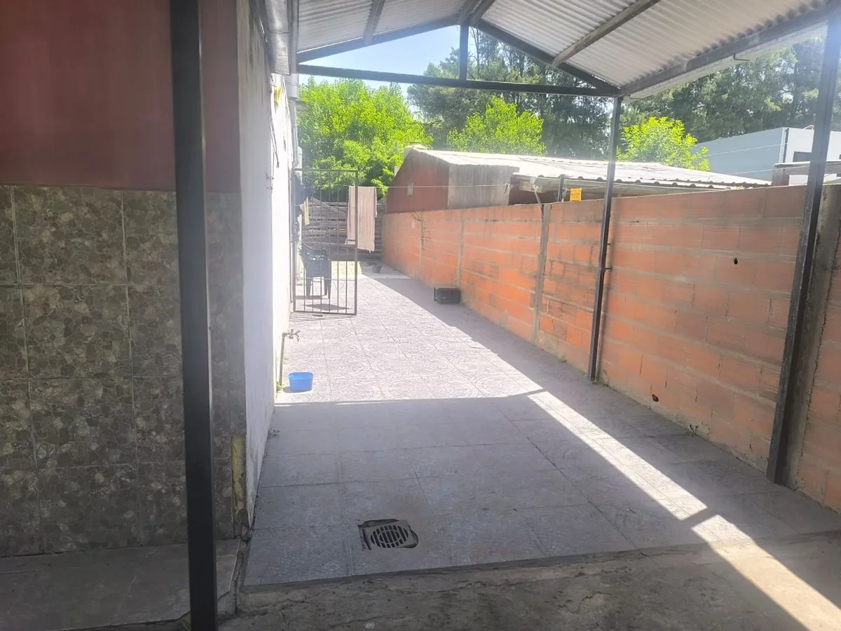 VENTA CASA TORTUGUITAS A REFACCIONAR foto 5