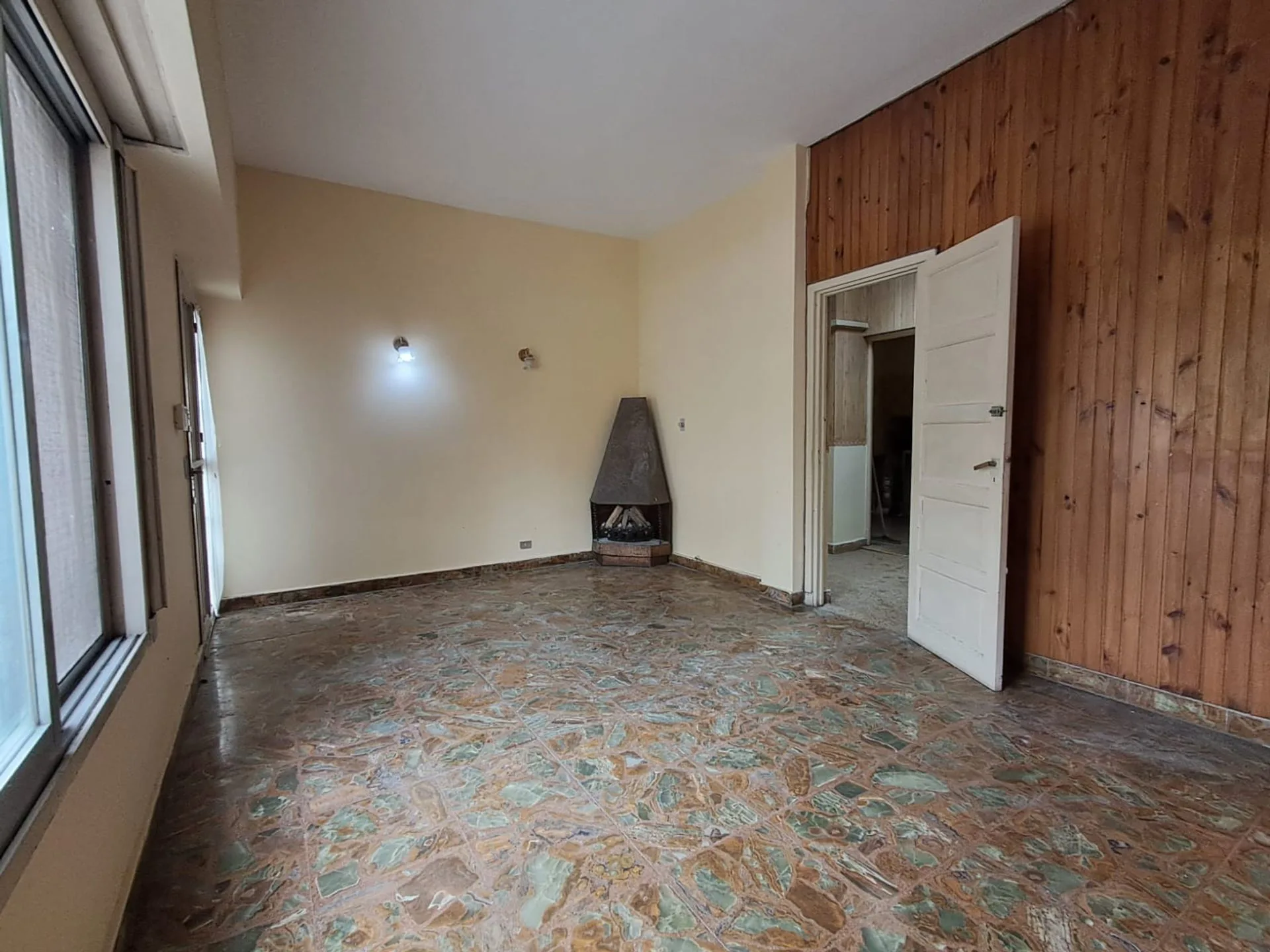 CASA 3 AMBIENTES  VENTA SAN MARTIN COCHERA TERRAZA foto 4