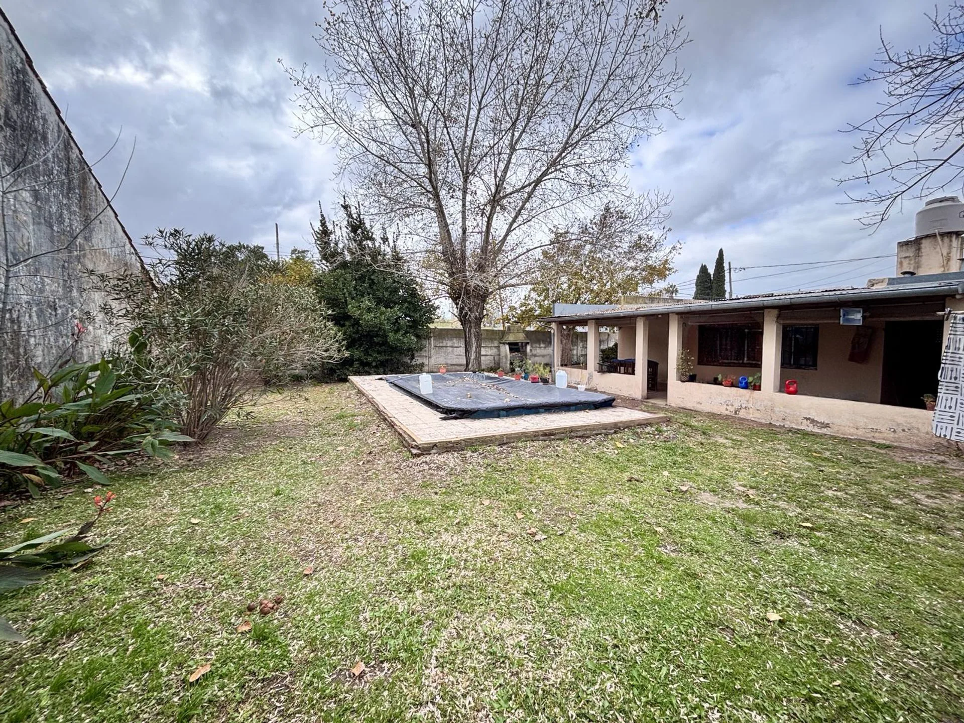 CASA EN VENTA SAN VICENTE - AMPLIO LOTE CON PILETA foto 3