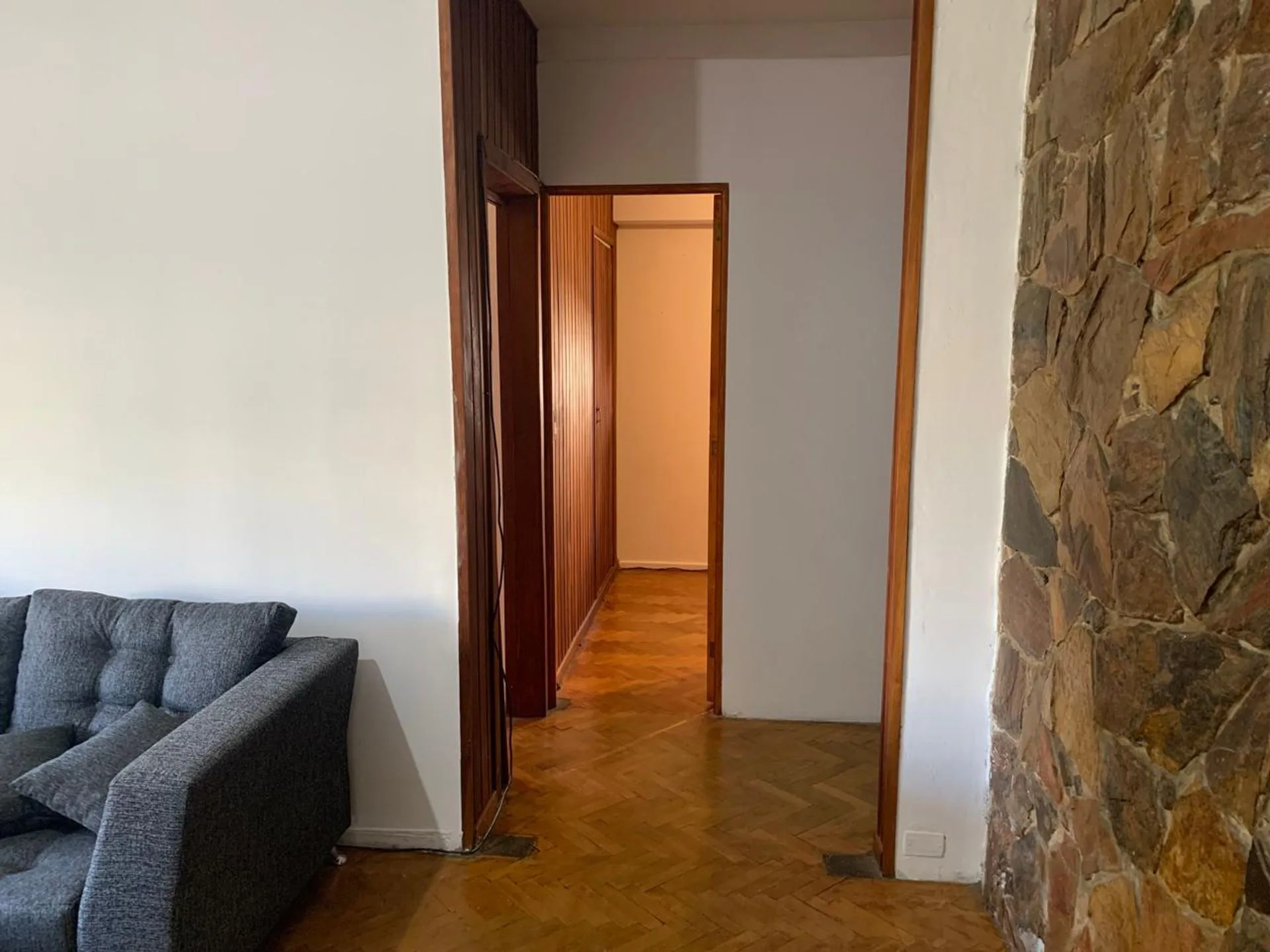 DEPTO 3 AMB EN VENTA EN ACASUSO C/BALCÓN foto 3