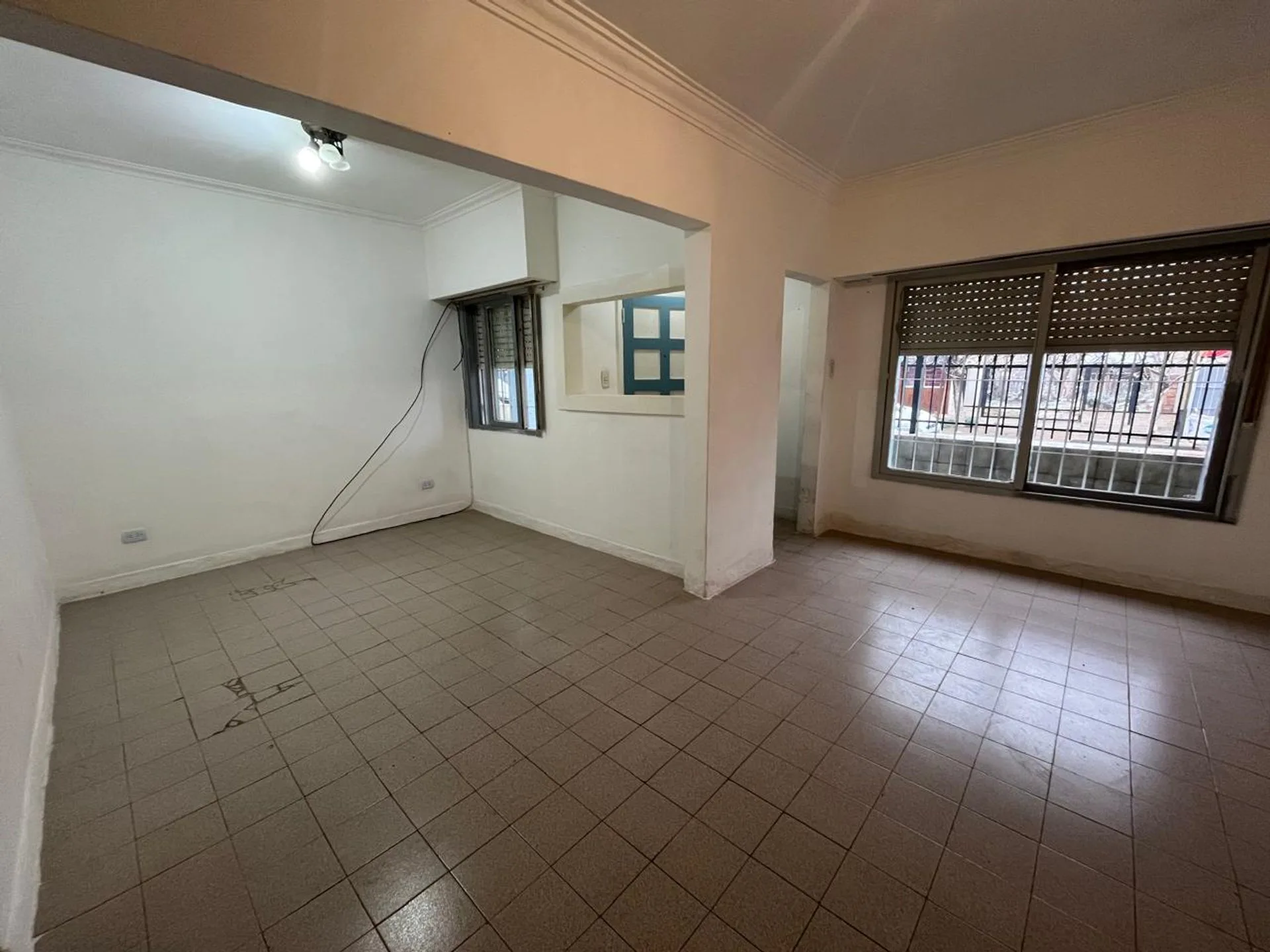 VENTA DE CASA CON QUINCHO- PILETA-SALON EXTERNO foto 4