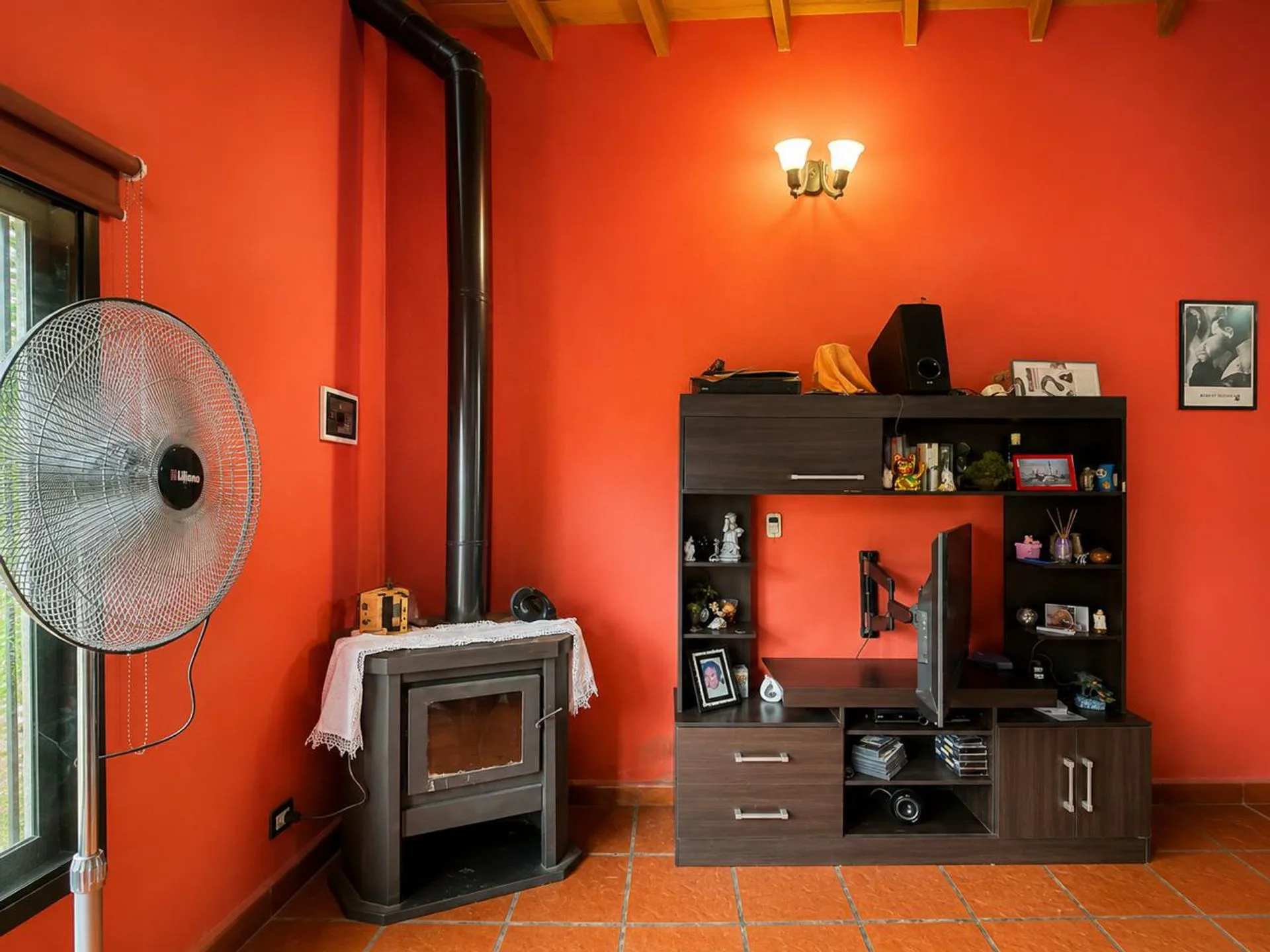 CASA EN VENTA SPEGAZZINI EZEIZA CON LOCAL foto 2