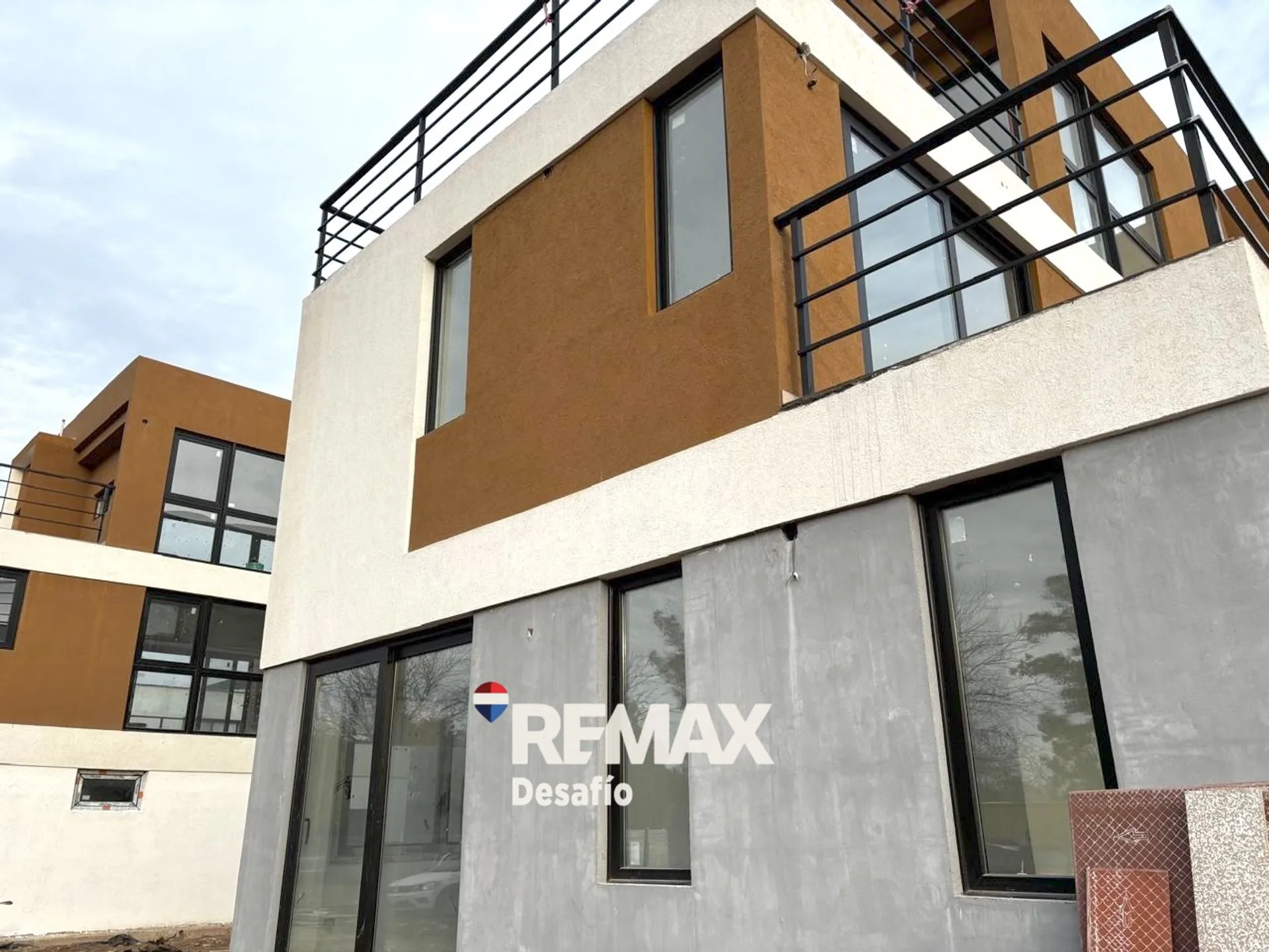 VENTA DPTO 2 AMB DE 96 MTS PENTHOUSE  BIO PILAR foto 2