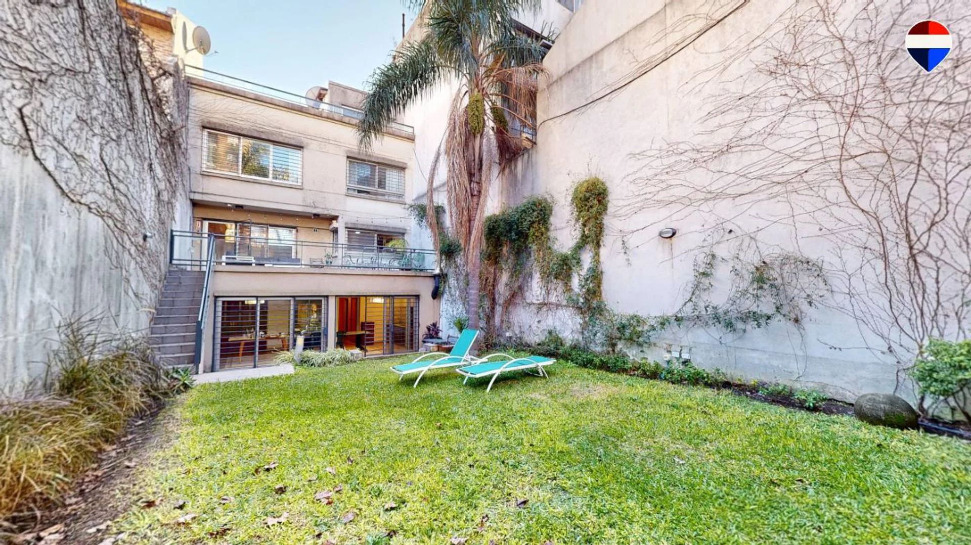 Casa en Venta Reciclada San Cristóbal con Jardín foto 3