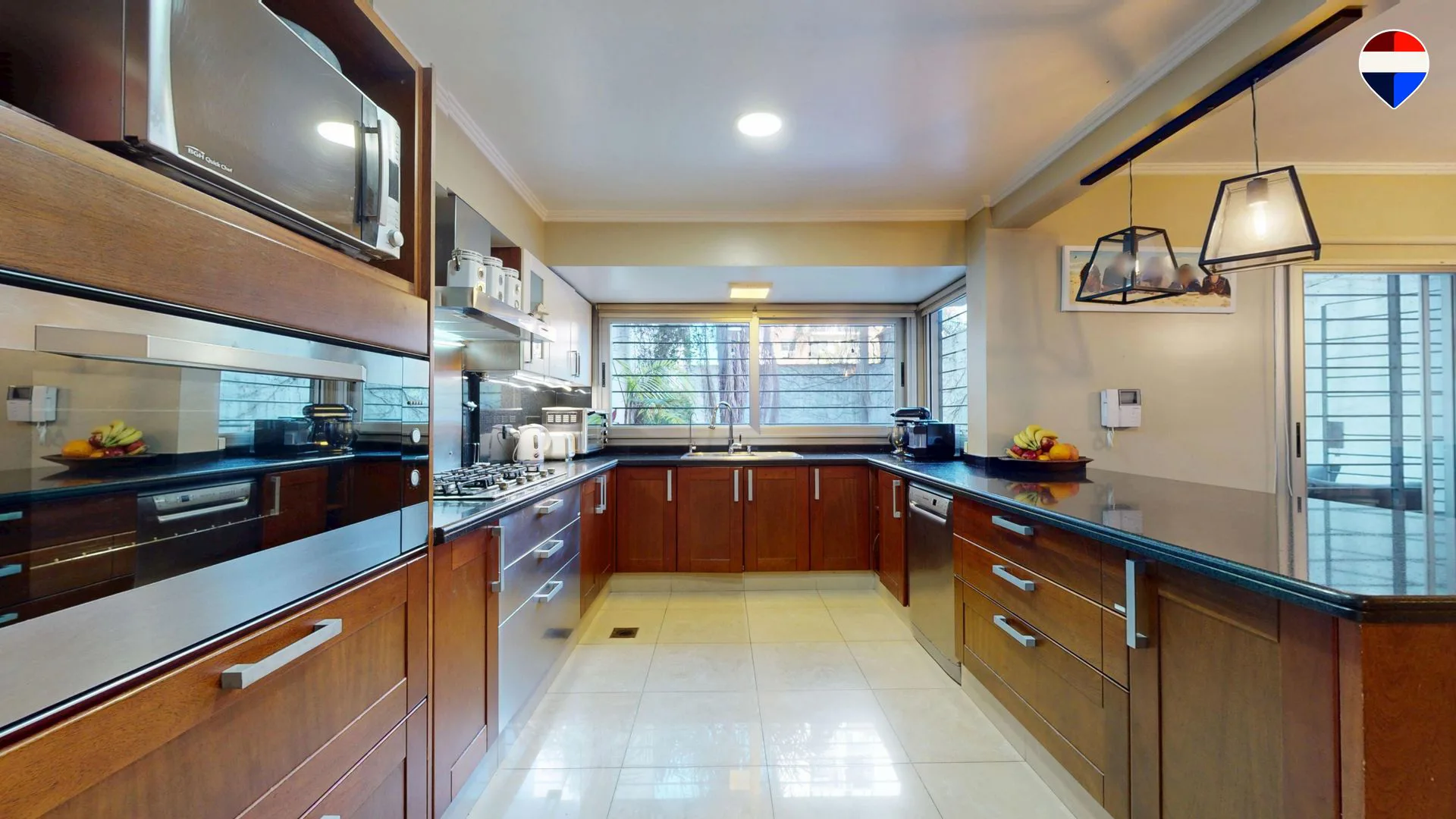 Casa en Venta Reciclada San Cristóbal con Jardín foto 5