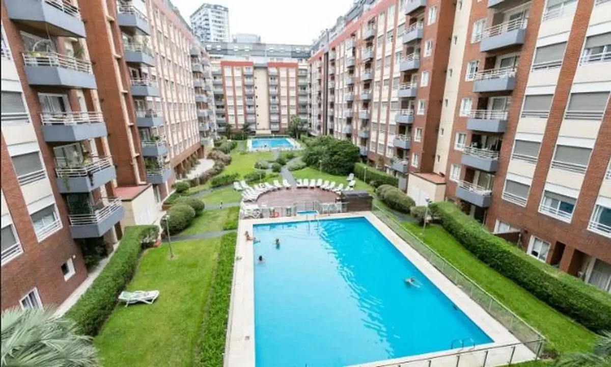 VENTA DTO.AMOBLADO EN PUERTO MADERO C/BALCON foto 3