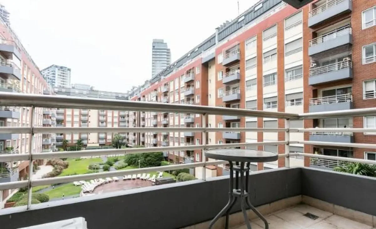 VENTA DTO.AMOBLADO EN PUERTO MADERO C/BALCON foto 5