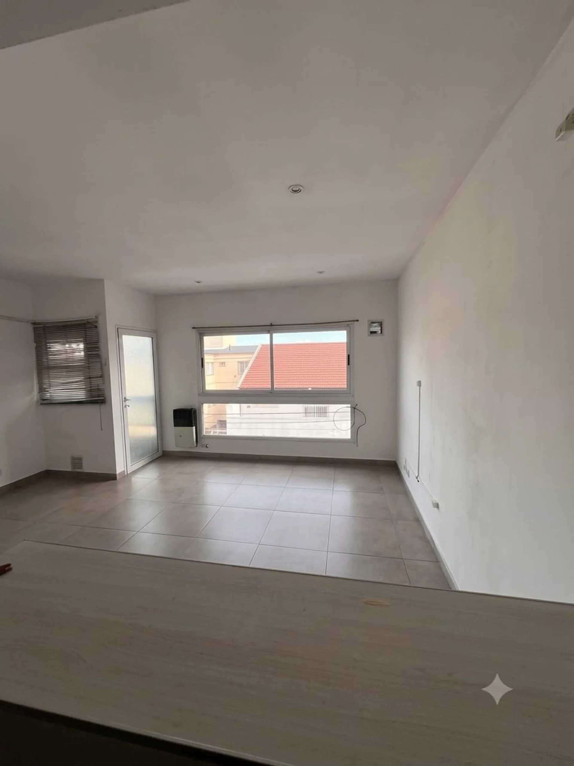 ALQUILER PH 2 AMBIENTE CASEROS SIN EXPENSAS BALCON foto 5
