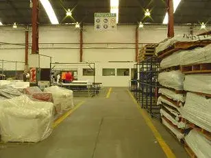 Exelente galpon en alquiler foto 5