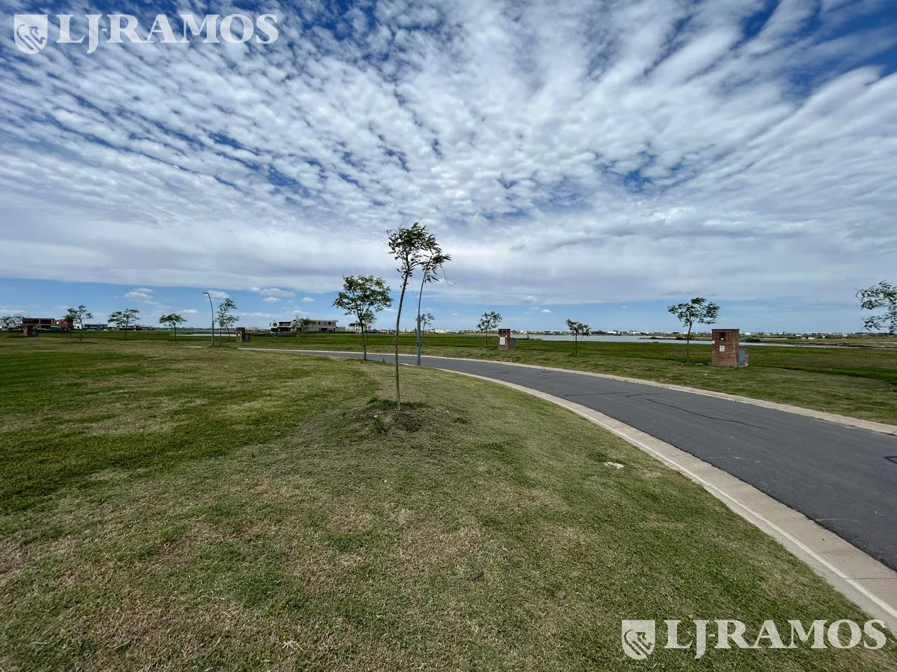 Terreno en Puertos del Lago - BARRIO AMARRAS foto 2