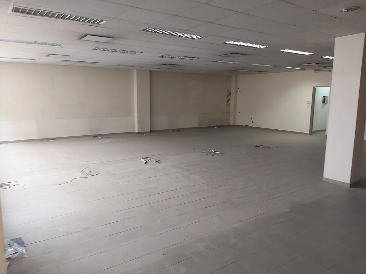 Venta Oficinas 4 Cochera Apto Crédito Financ Wilde foto 3