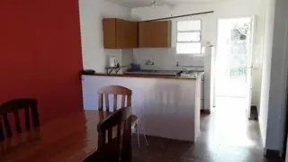 PH AL FRENTE DE 3 AMBIENTES CON GARAGE Y AMPLIO JARDIN foto 5