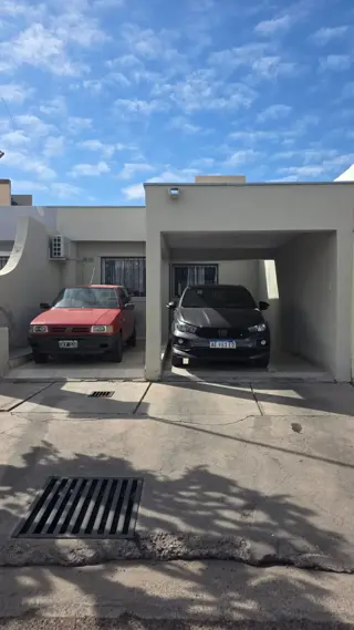 VENTA DE CASA BARRIO PRIVADO LAS MORAS GUAYMALLEN foto 5
