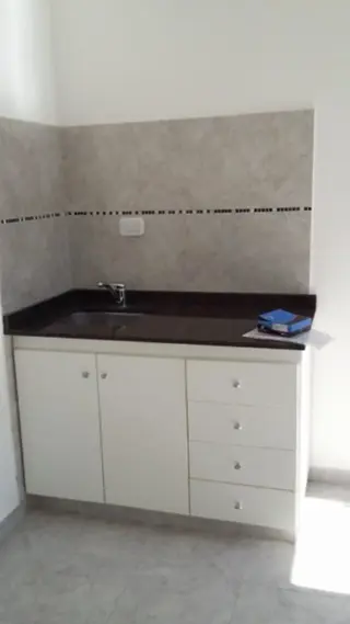 DPTO DOS AMBIENTES EN CALLE QUIRNO AL 250 - BELLA VISTA foto 2
